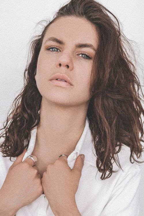 Juana Nagel as Clara