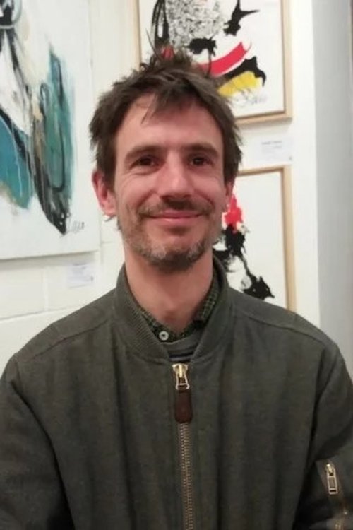 Gaspard Manesse as Julien Quentin