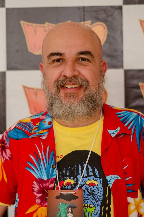 Luciano de Miranda as Repórter chapado