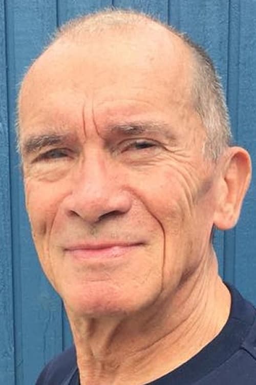 Erik Holmey as Turanian War Officer