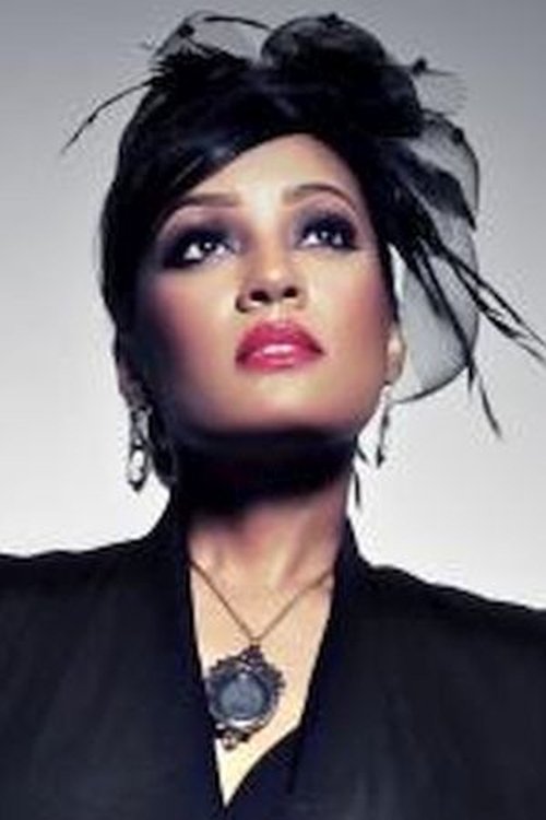 Yamisse Bean as Robin Trent