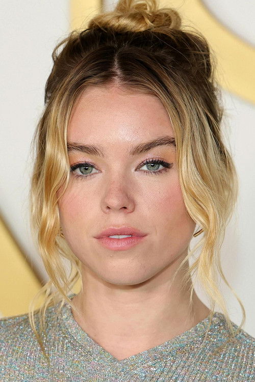 Milly Alcock as Simone DeWitt