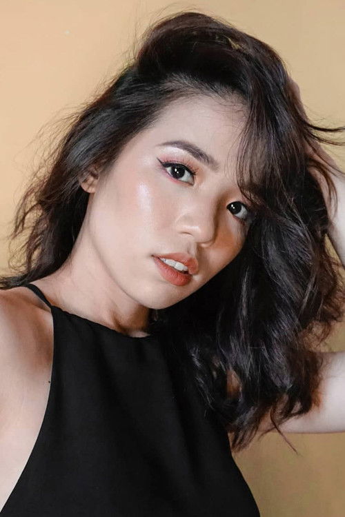 Nikki Bagaporo as Lorenza / Enchang
