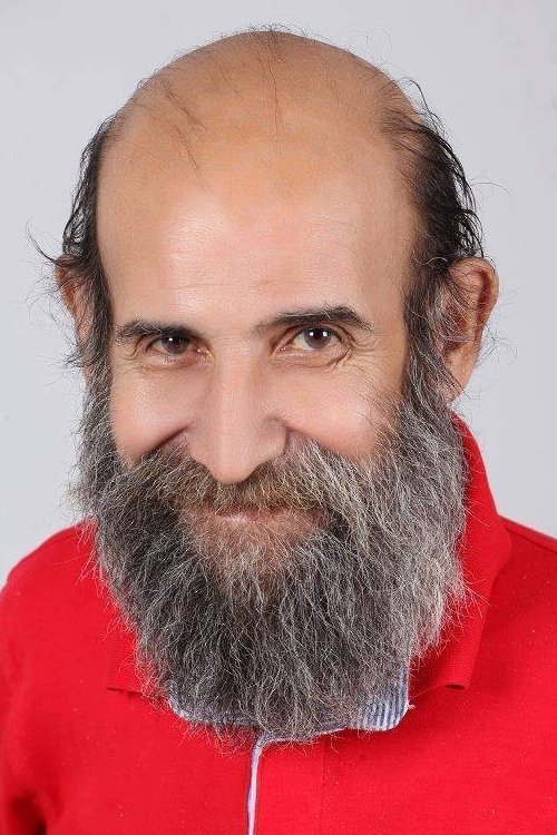 Uğurtan Sayıner as Cemil