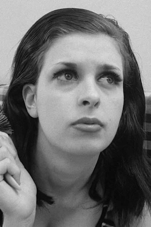 Darlene Bennett as Della Boyd