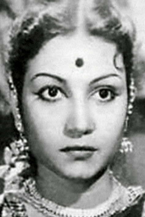 Girija as Varam