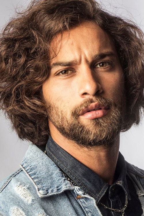 Pablo Morais as Claudinho