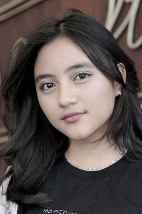 Nayla D. Purnama as Siska