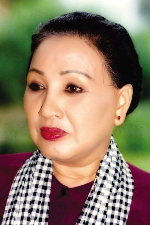 Hồng Nga as mẹ ông Ba