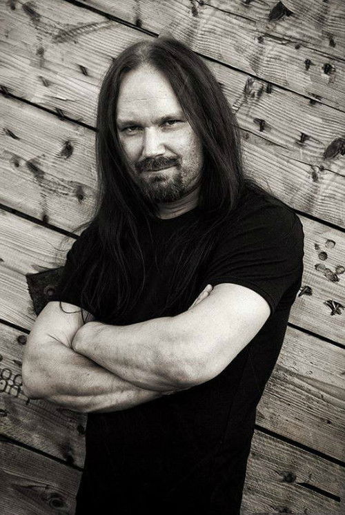 Mattias Modin as Drums