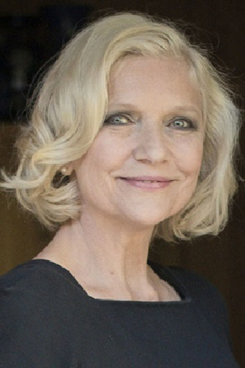 Rita Feldmeier as Lotte