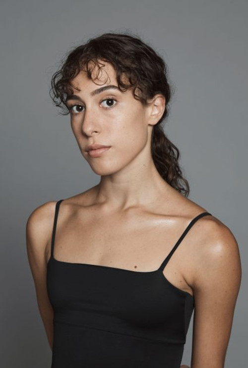 Evie Ferris as Evie Wiggle