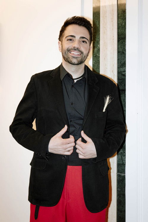 Enrique García-Vázquez as Enrique García-Vázquez