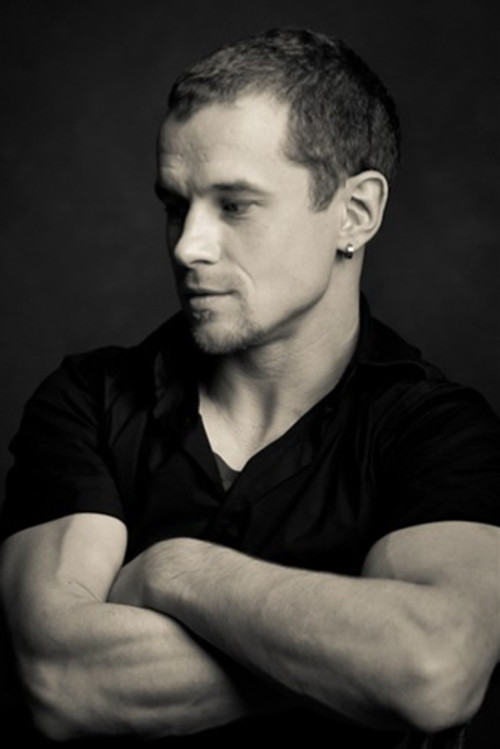 Grigoriy Levakov as Face Control