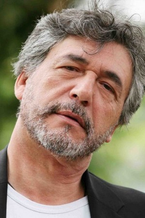 Mario Cordova as Senzanome (voice)