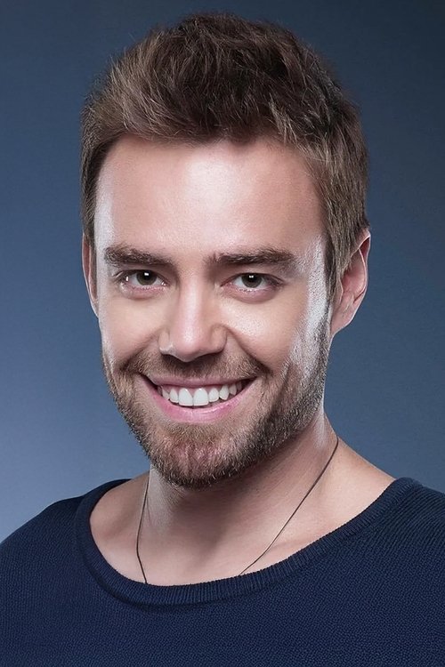 Murat Dalkılıç as Doktor