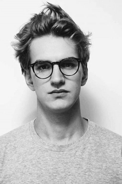 Léopold Lemarchand as 