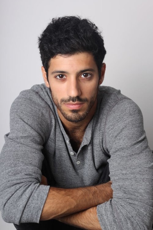 Tamir Ginzburg as Ron Ashkenazi