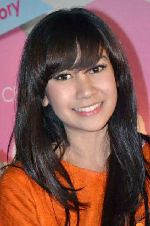 Anisa Rahma as Pratiwi