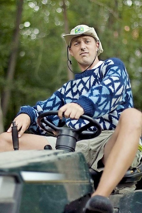 Aljoša Armuš as Bobi