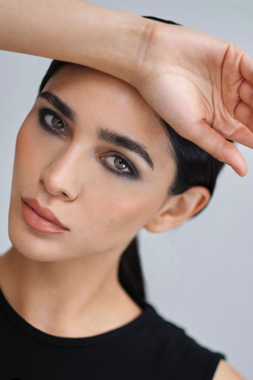 Yazmín Escobar as Olivia