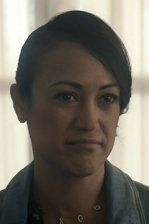 Hinanui Tara-Ariipeu as Orama