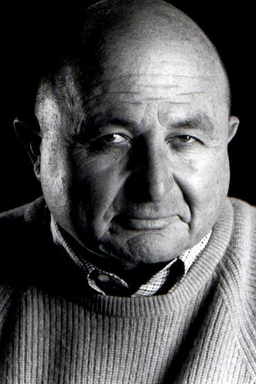 Sandro Dori as Sirene's husband