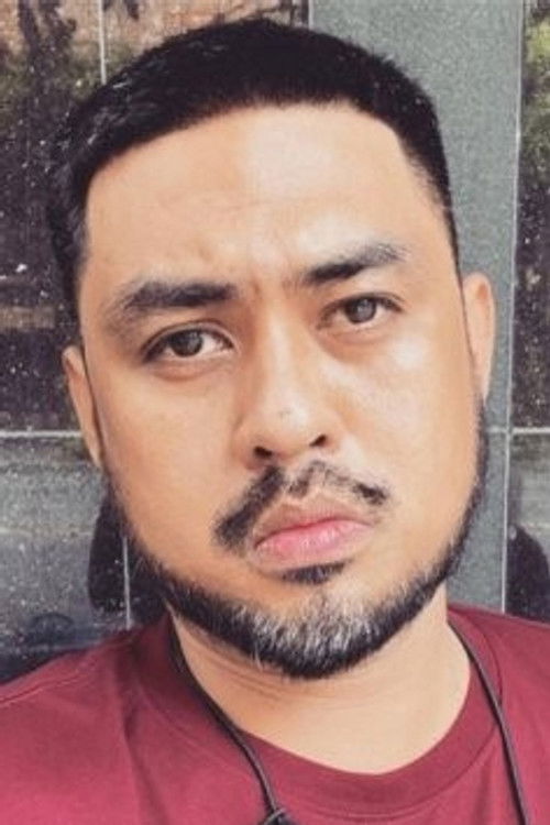 Jirawat Vongdilokvath as Paew