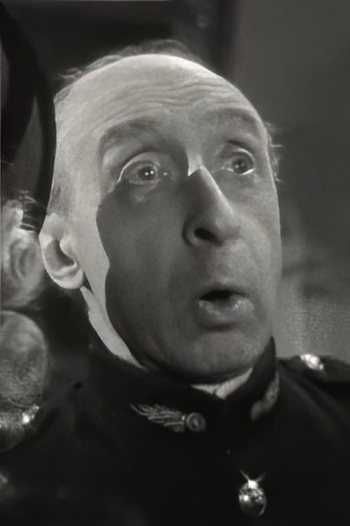 Jean Diéner as Un croque-mort