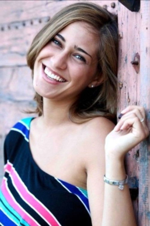 Roberta Radossi as Laura