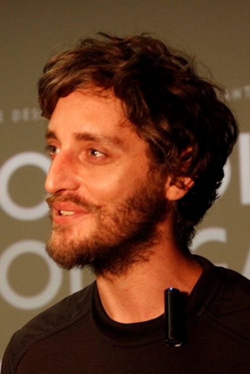 Mihai Stănescu as Manu Gheorghiu