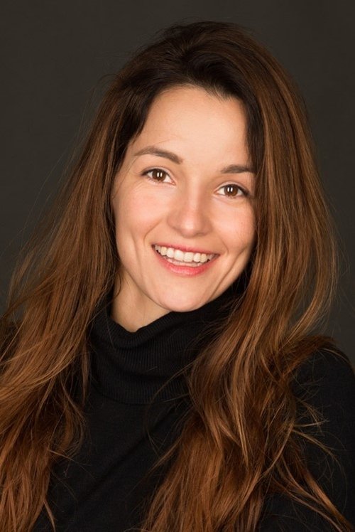 Esther Nubiola as Diane de Monsoreau