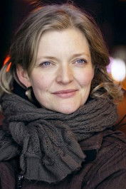 Karolina Huber as Gretha Noiman