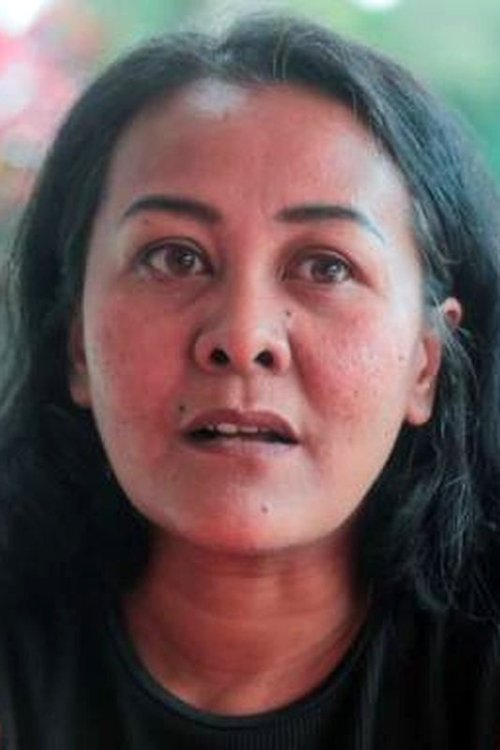 Ellie Suriaty as Yassin's Mother