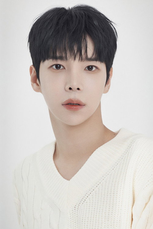 Hyun Woo as Kim Min-jun