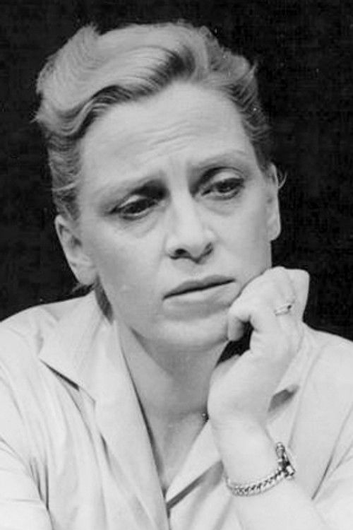 Margareta Bergfelt as Karin Sommar