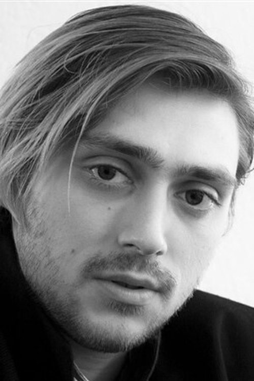 Nicolas Avinée as Neighbor Driver