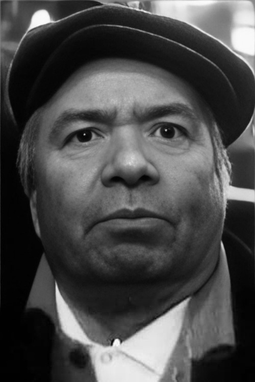 Georgiy Mochalov as Yan