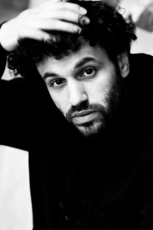 Yasin Özen as Younger Man