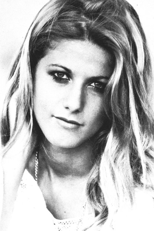 Cinzia Bruno as Cinzia