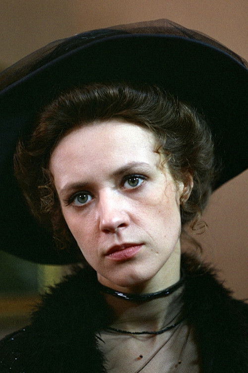 Barbara Grabowska as Kama