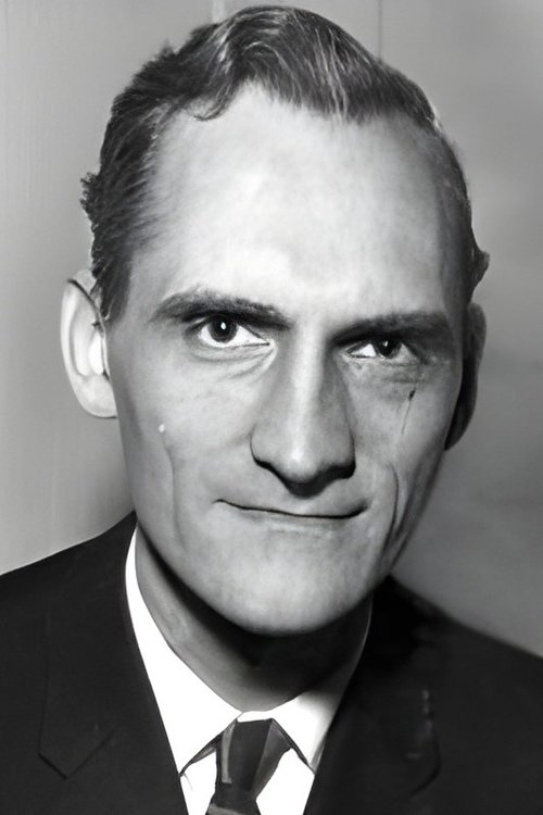 Griffith Brewer as Doctor Flanders