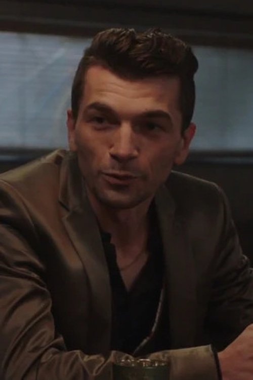 Vildan Maksuti as Jacub Pavlovic / Tomas' Bosnische vriend