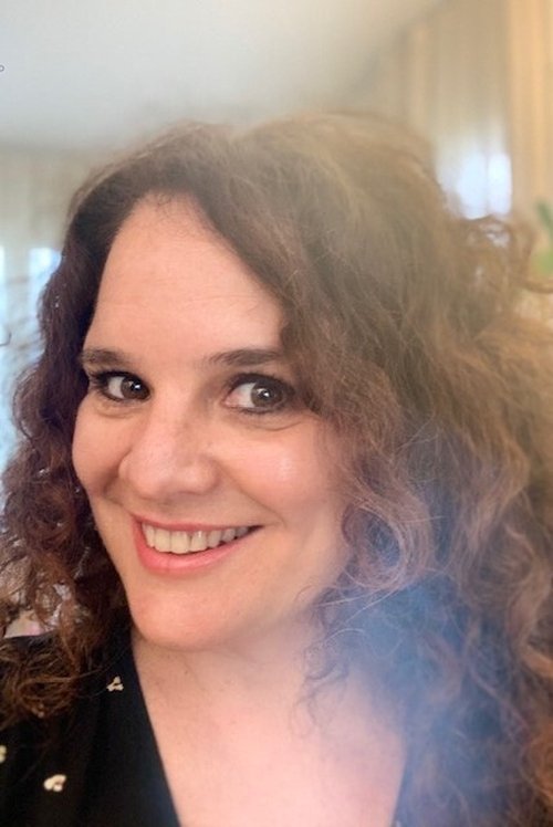 Isabelle Giami as Monique