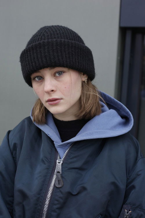 Liselotte Krieger as Almas Freundin