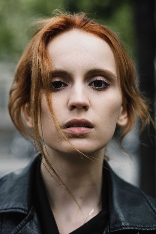 Agatha Maksimova as Lily Potter