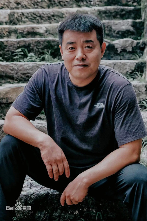 Bian Tiejun as P.E. Teacher