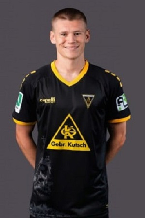 Sebastian Schmitt as Sebastian Schmitt