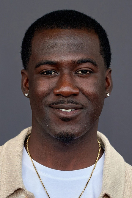 Kwesi Boakye as Macon
