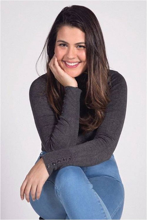 Alison Camejo as Mujer